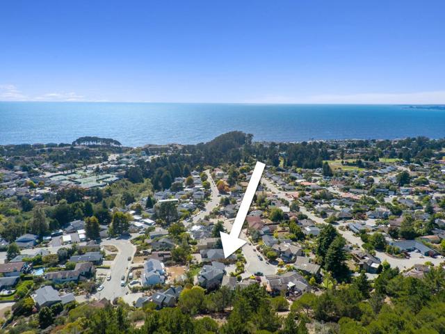 190 Driftwood Court, Aptos CA: https://media.crmls.org/mediaz/1d3d5057-eab4-44dd-b2e1-817d5b45f6cd.jpg