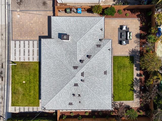 1022 E Santa Inez Avenue, San Mateo CA: https://media.crmls.org/mediaz/1d3d7461-1cb7-408e-8711-178c7adb1d4c.jpg