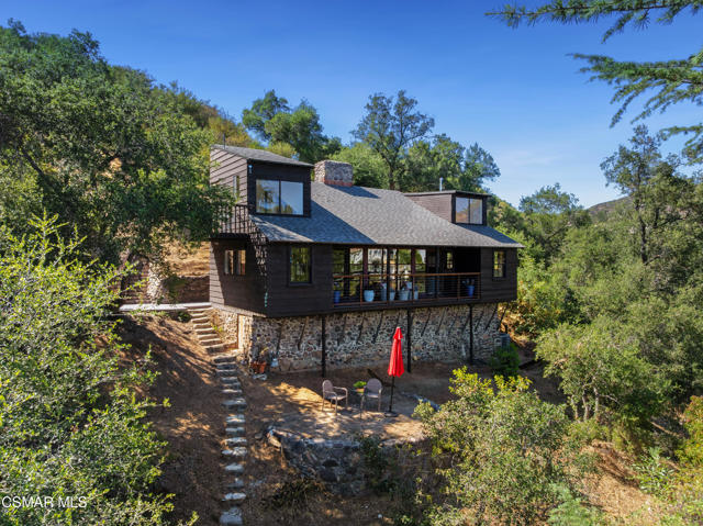 141 Lake Sherwood Drive, Lake Sherwood CA: https://media.crmls.org/mediaz/1d3e1723-cfac-4893-9f32-59ce89dbffb0.jpg