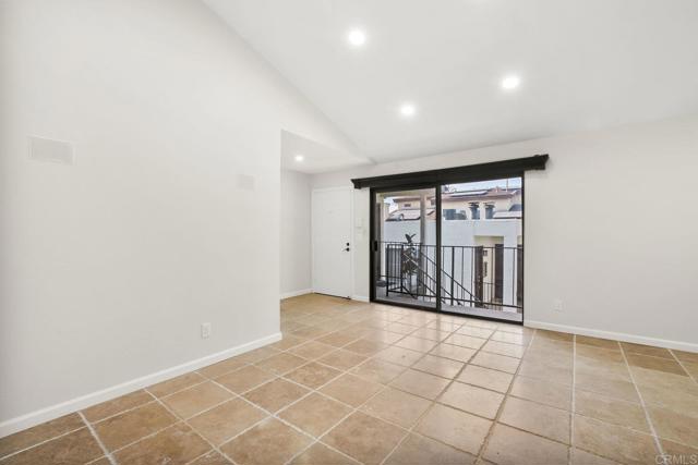 Detail Gallery Image 12 of 33 For 3935 Oregon St #6,  San Diego,  CA 92104 - 2 Beds | 2 Baths