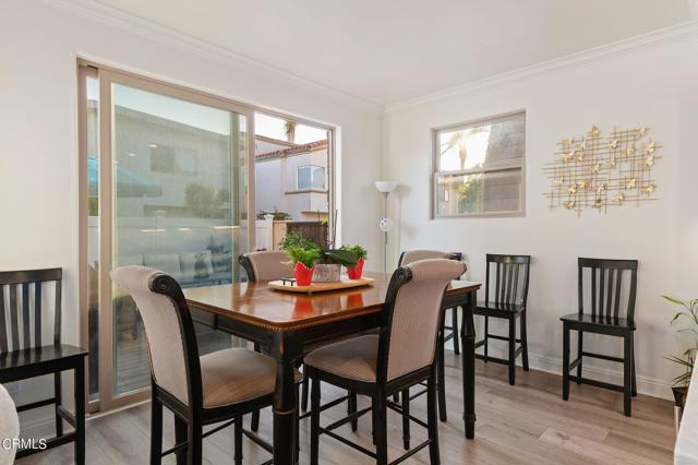 5306 Sandpiper Way, Oxnard CA: https://media.crmls.org/mediaz/1d3fe62f-d59e-4454-b10c-cae4bddf537a.jpg