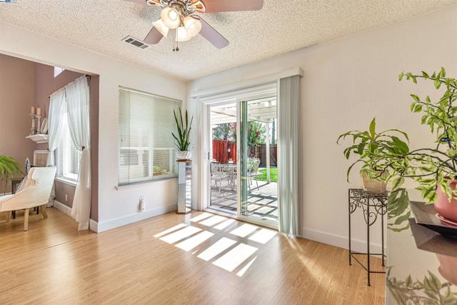 2013 Galloway Cmn, Livermore CA: https://media.crmls.org/mediaz/1d413bf4-c012-4de7-a3d2-8642cf9f40cd.jpg