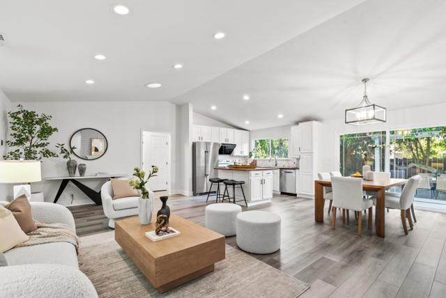 45490 Concho Court, Fremont CA: https://media.crmls.org/mediaz/1d4164ad-c46a-4bb3-a6f2-d32191b26fea.jpg