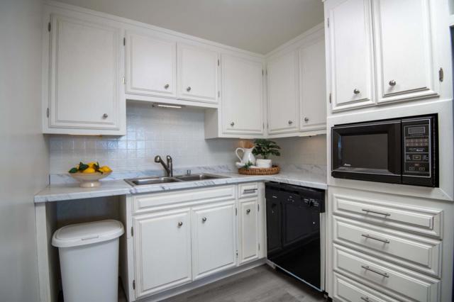 970 Columbus Street, El Granada CA: https://media.crmls.org/mediaz/1d4251cf-61e7-4d5d-8044-486a4579a678.jpg