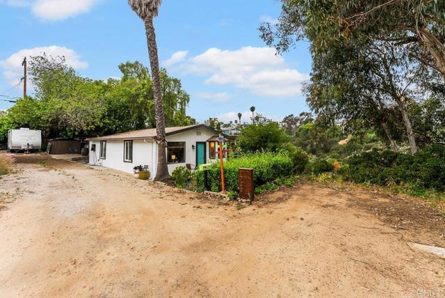 1738 33rd Street, San Diego CA: https://media.crmls.org/mediaz/1d4286c3-5fe4-4b70-8b54-08525f6905dc.jpg