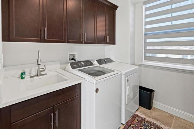 3013 Arido Way, Marina CA: https://media.crmls.org/mediaz/1d42f11e-0559-45c5-b405-8f6cf84b8af9.jpg