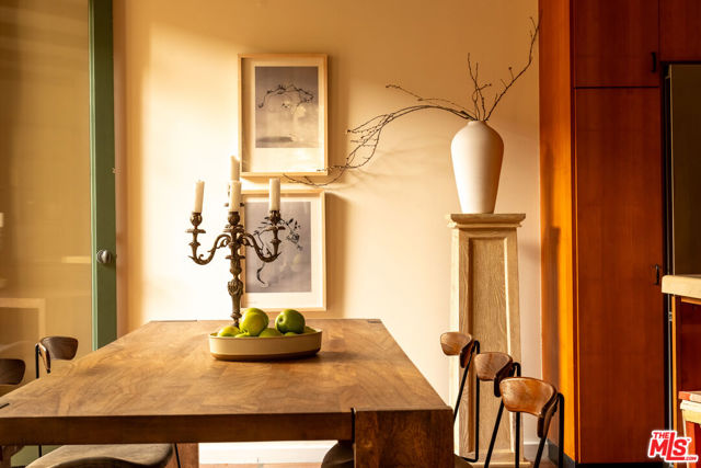 416 Carroll Canal, Venice CA: https://media.crmls.org/mediaz/1d43f40c-fab0-42e9-bb84-72f202d3e47e.jpg