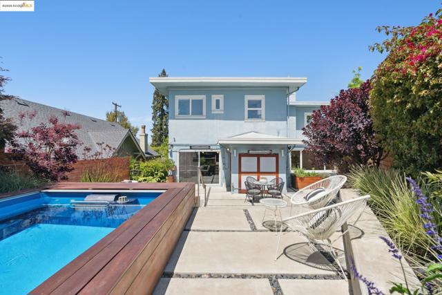 321 Glendale Ave., Oakland CA: https://media.crmls.org/mediaz/1d4432c2-b767-4972-8ab7-3a0a43fb550f.jpg