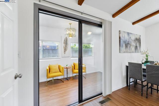 232 Longford Dr, South San Francisco CA: https://media.crmls.org/mediaz/1d4484eb-0882-4a08-be5e-af3574abf327.jpg