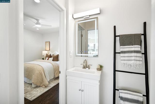 2718 Carmel St, Oakland CA: https://media.crmls.org/mediaz/1d449491-5a86-4e20-9a92-ac64be04dd56.jpg