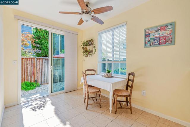 2 Corvina Ct, American Canyon CA: https://media.crmls.org/mediaz/1d4583c1-179b-4470-b983-78def1928415.jpg