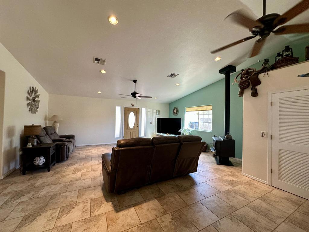 MLS #219137713DA image #2