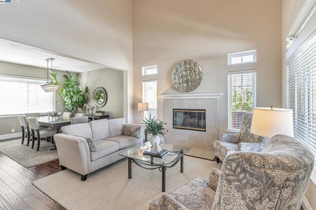 2460 Magnolia Way, Morgan Hill CA: https://media.crmls.org/mediaz/1d45c630-57f6-4397-ba3c-fa5ac4c43de3.jpg