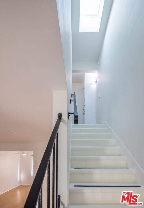 Image 13 of 36 For 1241 17th Street 4