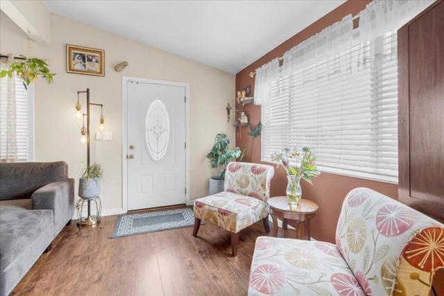 20 Russell Rd Street, Salinas CA: https://media.crmls.org/mediaz/1d4842d5-46ed-4ef7-af48-cf739fa1d1a3.jpg