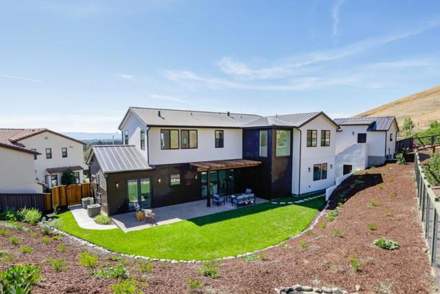 231 Cavalo Court, Fremont CA: https://media.crmls.org/mediaz/1d4857e0-bf90-4c00-8d2b-cd11ddd125cb.jpg