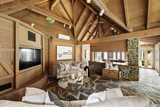 37 Lupin Lane, Atherton CA: https://media.crmls.org/mediaz/1d49388a-a0dc-4c31-a2b5-3d037b34c33a.jpg