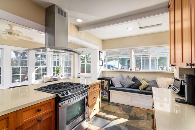 Detail Gallery Image 13 of 44 For 3915 Falcon St, San Diego,  CA 92103 - 3 Beds | 3 Baths