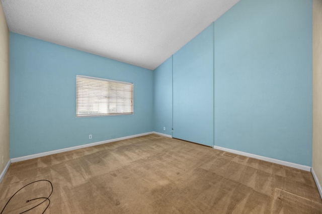 34203 Petard Ter, Fremont CA: https://media.crmls.org/mediaz/1d4a2767-da9f-4621-9b07-486a71ee3f1a.jpg