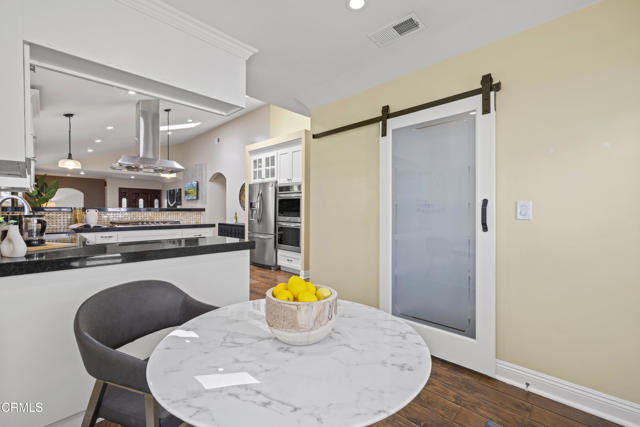 Detail Gallery Image 20 of 51 For 4961 Alcove Ave, Valley Village,  CA 91607 - 3 Beds | 2 Baths