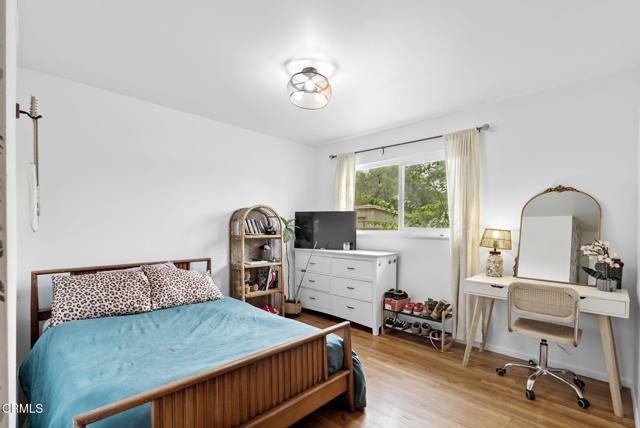 5490 Hunter Street, Ventura CA: https://media.crmls.org/mediaz/1d4ba002-84d6-4018-af66-137be10617d4.jpg