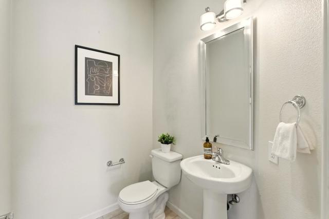 23022 Palazzo Del Kayla, Hayward CA: https://media.crmls.org/mediaz/1d4bcf66-73ab-42fc-a50c-9541dbf75437.jpg