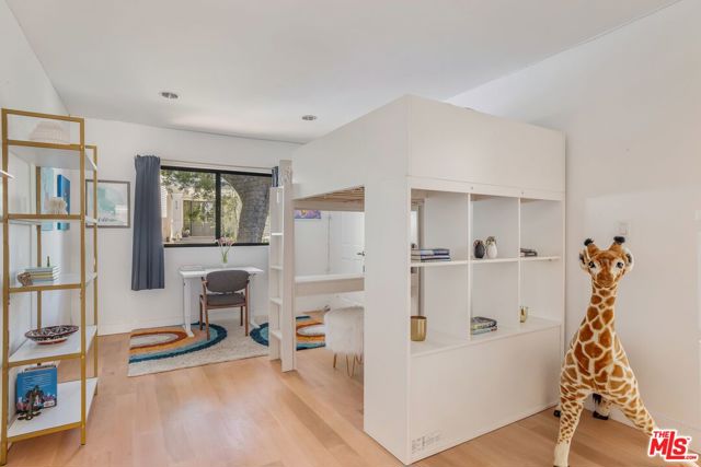 874 N Norman Place, Los Angeles CA: https://media.crmls.org/mediaz/1d4c8266-bcb5-463b-8d35-e42696dc54e7.jpg