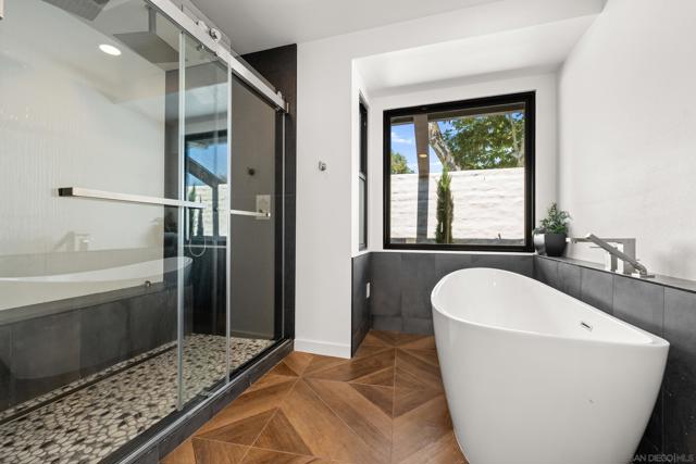 32676 Taspa Ct, Pauma Valley CA: https://media.crmls.org/mediaz/1d4dd3c2-0b41-4428-b738-fdb8e9748ecb.jpg