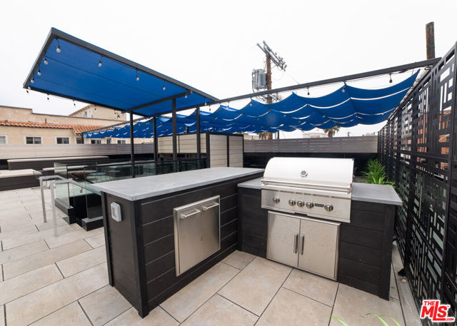 14 Brooks Avenue, Venice CA: https://media.crmls.org/mediaz/1d4e15d2-5064-417a-a27b-ecfceccf4787.jpg