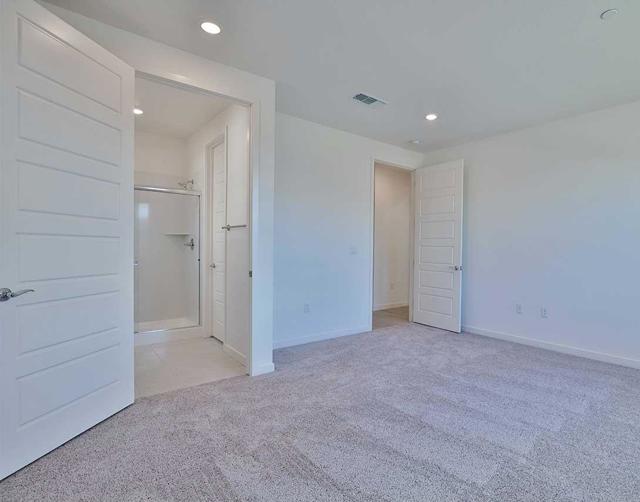 5712 Lake Club Drive, Fairfield CA: https://media.crmls.org/mediaz/1d4fb279-c4b6-4fdf-a097-087c7dbcc015.jpg