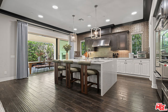 55 Suede, Irvine CA: https://media.crmls.org/mediaz/1d4fbe24-7787-4be0-89e1-9b79cb45d185.jpg