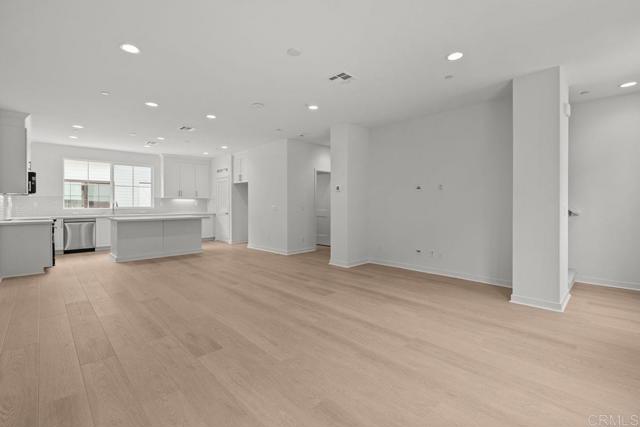 Front Image Thumbnail for CRNDP2601079