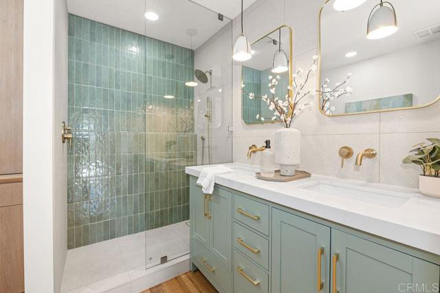 Detail Gallery Image 14 of 49 For 4088 Nabal Dr, La Mesa,  CA 91941 - 4 Beds | 3 Baths