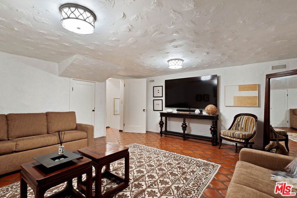 MLS #26988055 image #52