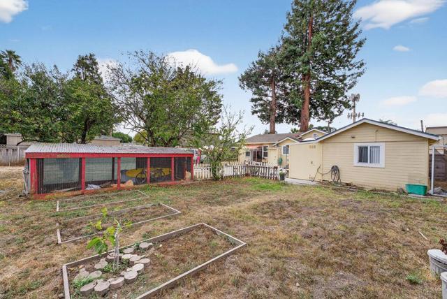 1610 Bulb Avenue, Santa Cruz CA: https://media.crmls.org/mediaz/1d5205f8-6449-4b6f-ad68-c1966208881b.jpg