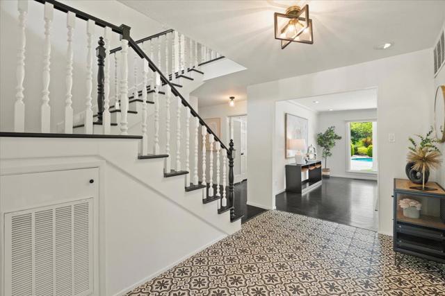 14228 Amherst Court, Los Altos Hills CA: https://media.crmls.org/mediaz/1d520db2-da1d-4f5e-a727-03bbd086b0e9.jpg