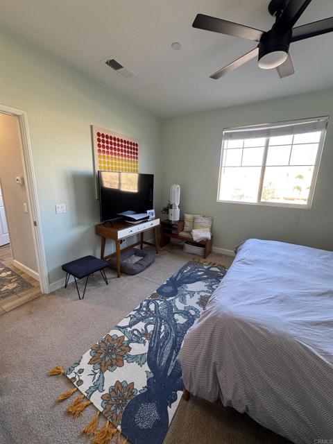 1614 Sanderling Avenue, Chula Vista CA: https://media.crmls.org/mediaz/1d53ee3e-faa7-41d6-a83d-3026792c5937.jpg