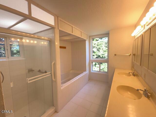 Detail Gallery Image 11 of 40 For 9001 N Highway 1, Mendocino,  CA 95460 - 2 Beds | 3/1 Baths