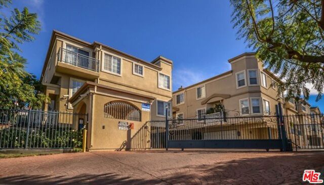 4516 Ramsdell Avenue, La Crescenta CA: https://media.crmls.org/mediaz/1d54fbed-8aaa-4074-af8c-61ba6c30db42.jpg