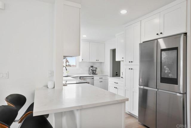 7255 Volta Court, San Diego CA: https://media.crmls.org/mediaz/1d559335-087f-4ba7-8ee3-348f2cfd376d.jpg