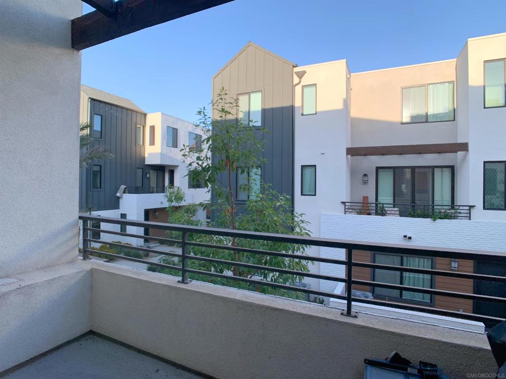 MLS #250039012SD image #18