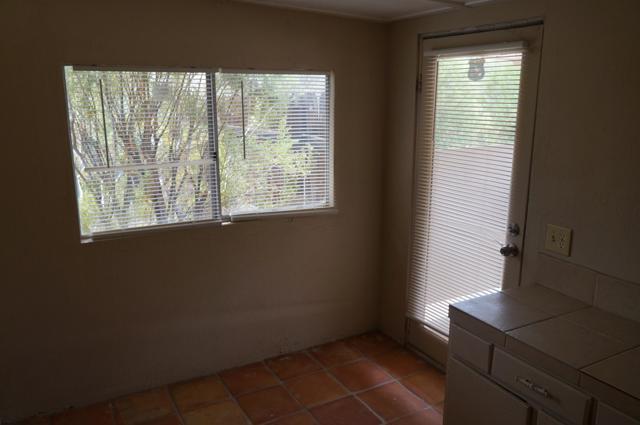 11022 West Drive, Morongo Valley CA: https://media.crmls.org/mediaz/1d5600f6-28c2-4dcc-9576-5bdc7b0640f3.jpg