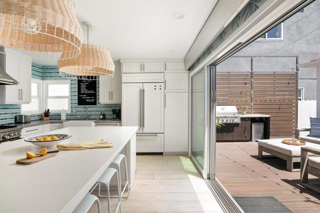 805 Brighton Court, San Diego CA: https://media.crmls.org/mediaz/1d570484-e3c5-420f-95cc-758ba5924313.jpg