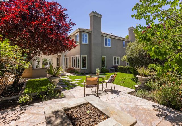 5633 Selena Ct, Pleasanton CA: https://media.crmls.org/mediaz/1d575e23-8c17-4240-aa5e-02b329854ea4.jpg