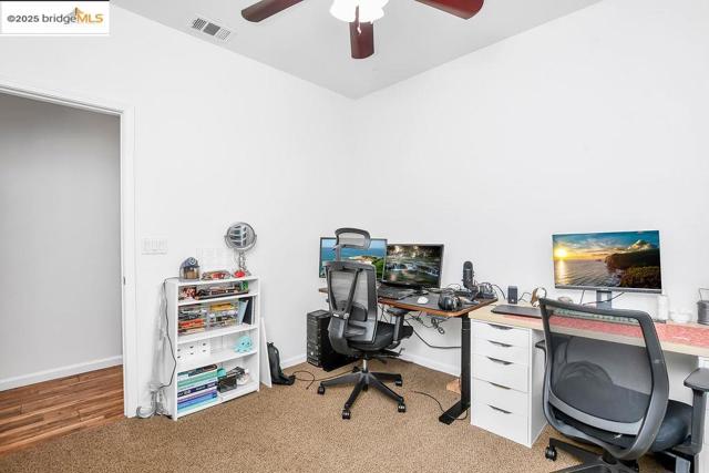 562 Douglas Drive, Brentwood CA: https://media.crmls.org/mediaz/1d57aa2b-05b8-47d3-a9d2-abc875ec5ae5.jpg