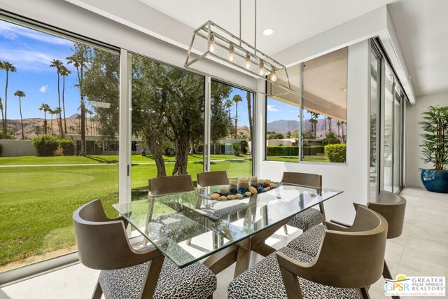 207 Desert Lakes Drive, Palm Springs CA: https://media.crmls.org/mediaz/1d57bfb8-c51f-4629-b976-3733b58030ff.jpg