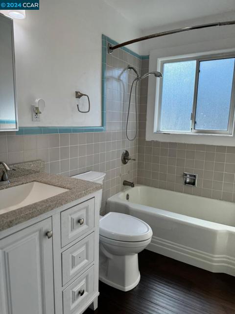 Image 3 of 12 For 2 Bungalow Avenue