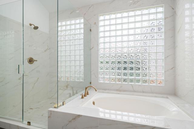 56765 Merion, La Quinta CA: https://media.crmls.org/mediaz/1d587113-180c-48a3-ace8-0e1123715053.jpg