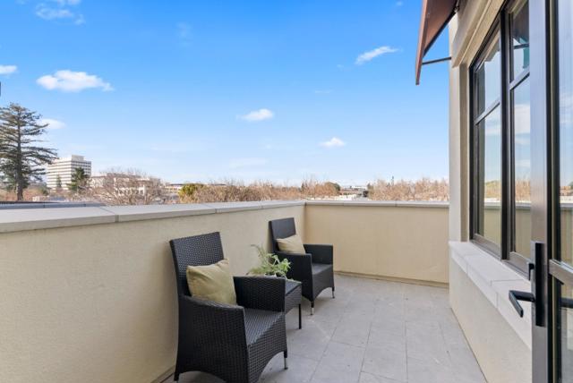 231 Hope Street, Mountain View CA: https://media.crmls.org/mediaz/1d590a9b-4b35-4e61-9fa5-b3d8e338aa0c.jpg