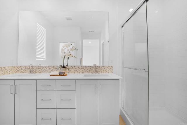 Detail Gallery Image 25 of 39 For 2040 Bluestone Cir, Chula Vista,  CA 91913 - 3 Beds | 2/1 Baths